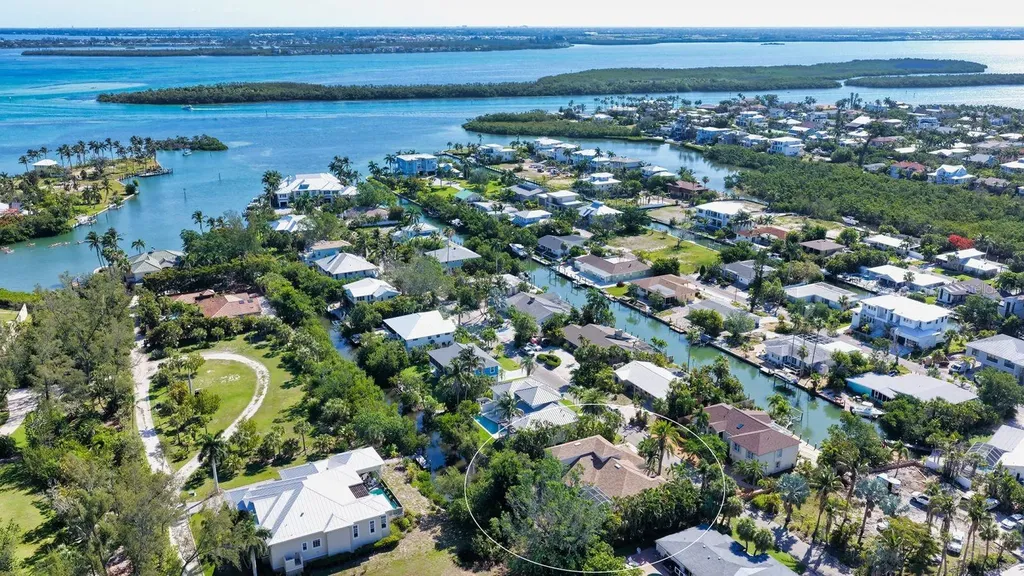 523 Juan Anasco Drive Longboat Key FL 34228