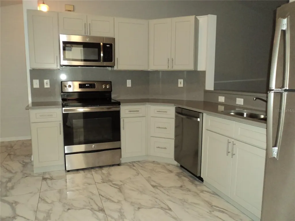 548 E Montrose Street Clermont FL 34711