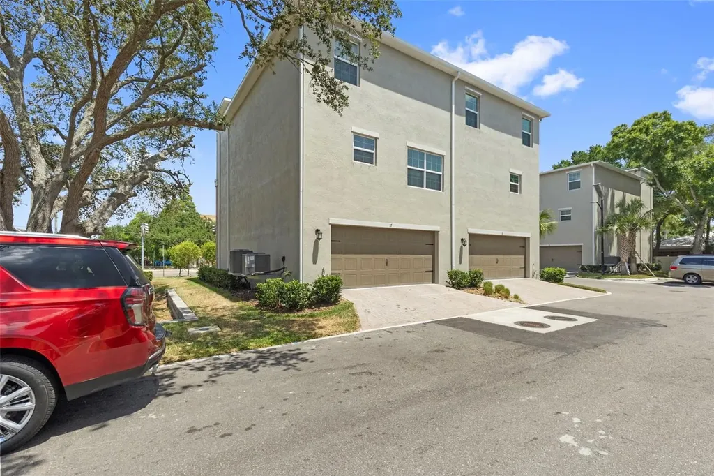 4511 S Manhattan Avenue Tampa FL 33611