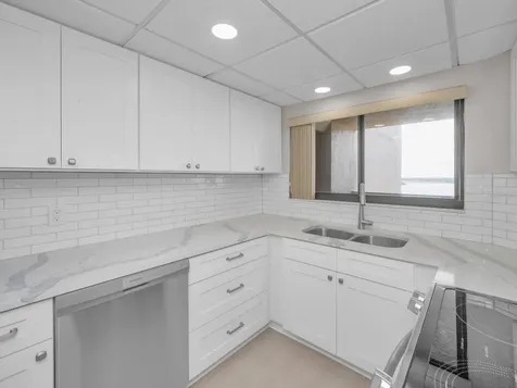 1290 Gulf Boulevard Clearwater Beach FL 33767