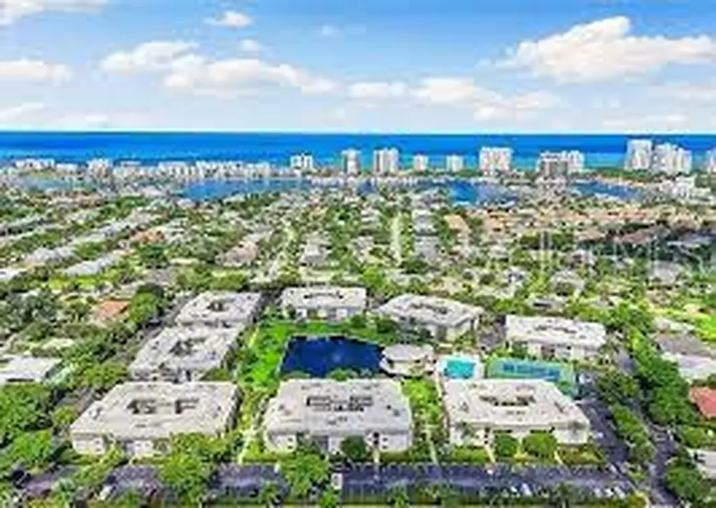 788 Park Shore Drive Naples FL 34103