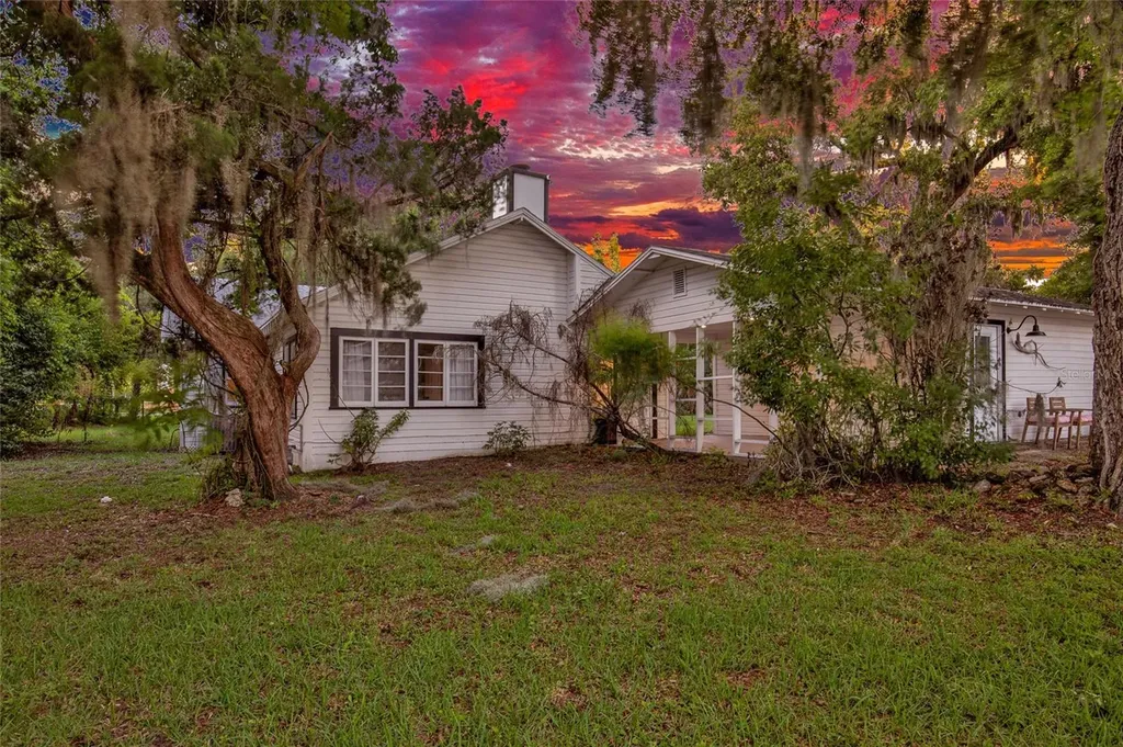 801 Canal Street New Smyrna Beach FL 32168