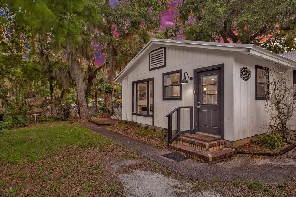 801 Canal Street New Smyrna Beach FL 32168