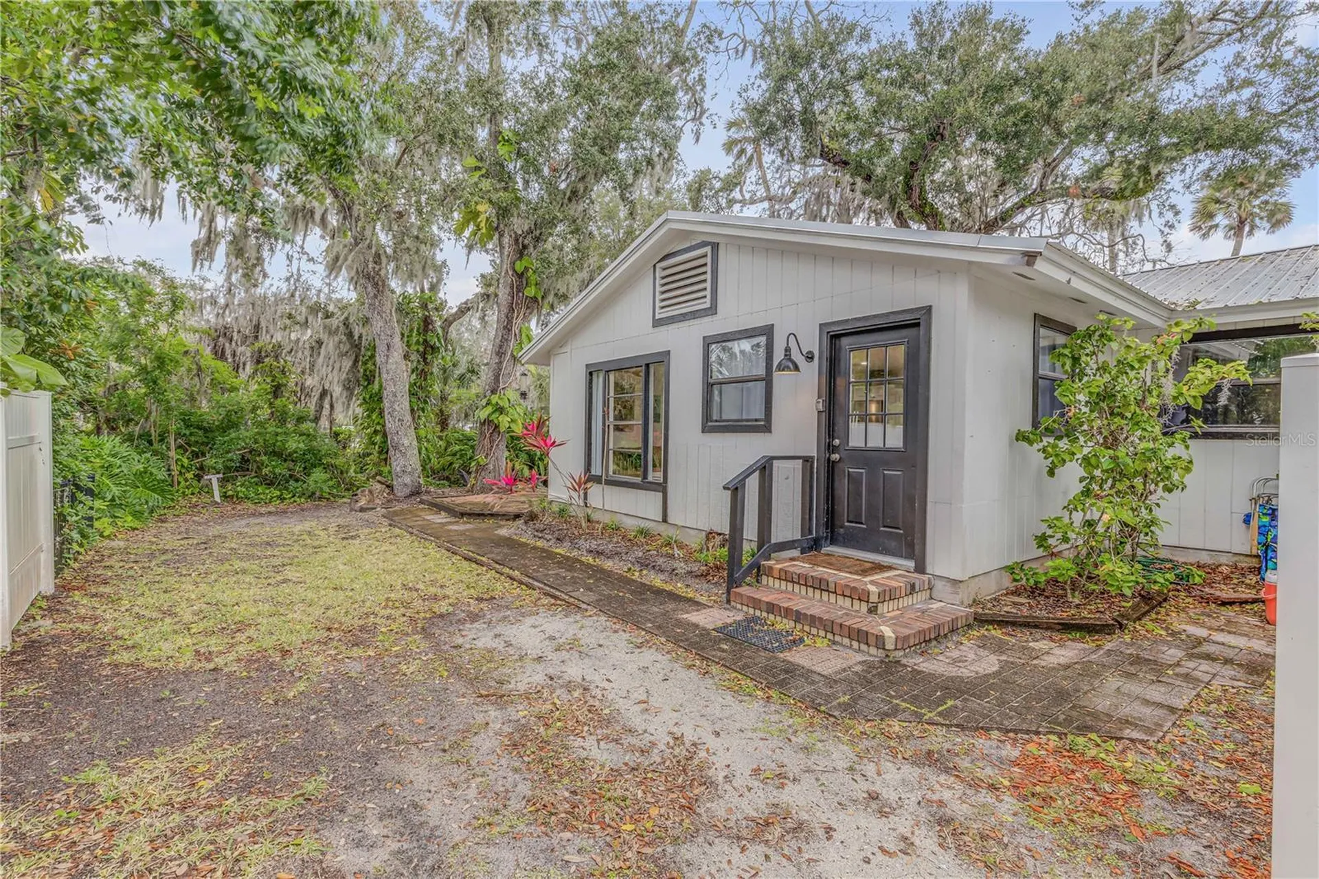 801 Canal Street New Smyrna Beach FL 32168