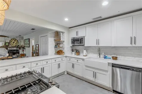 801 Canal Street New Smyrna Beach FL 32168