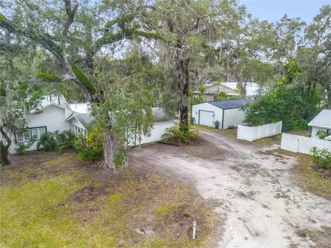 801 Canal Street New Smyrna Beach FL 32168