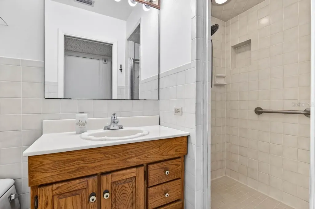 825 W Whatley Place Tampa FL 33604