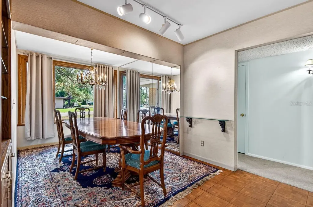 825 W Whatley Place Tampa FL 33604