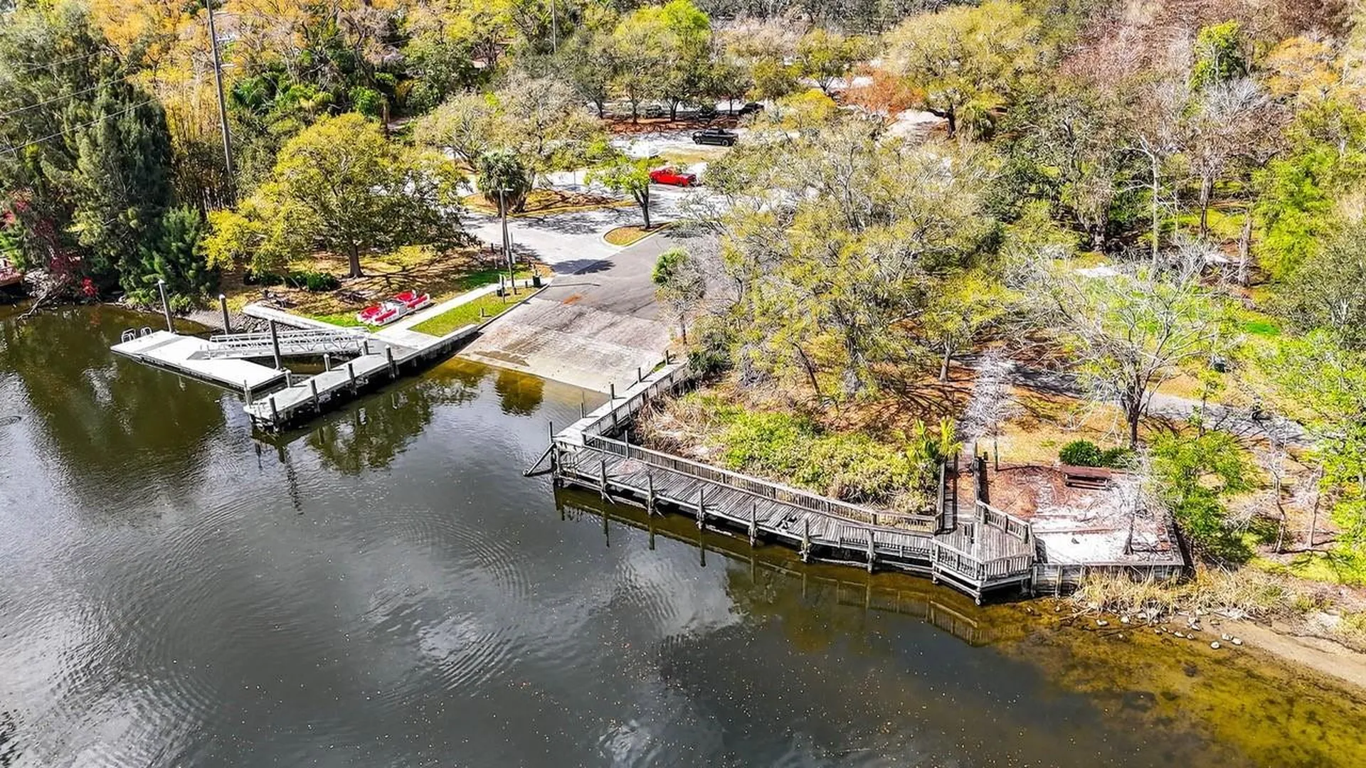 825 W Whatley Place Tampa FL 33604