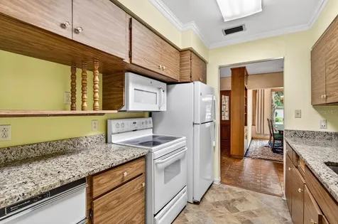 825 W Whatley Place Tampa FL 33604