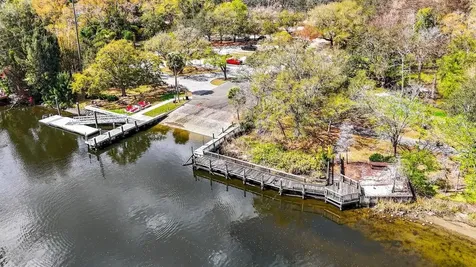 825 W Whatley Place Tampa FL 33604