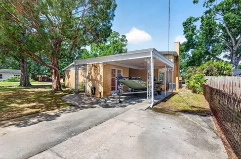 825 W Whatley Place Tampa FL 33604