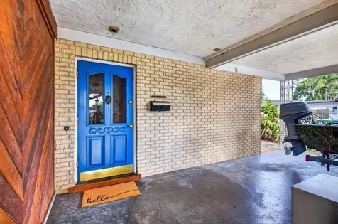 825 W Whatley Place Tampa FL 33604