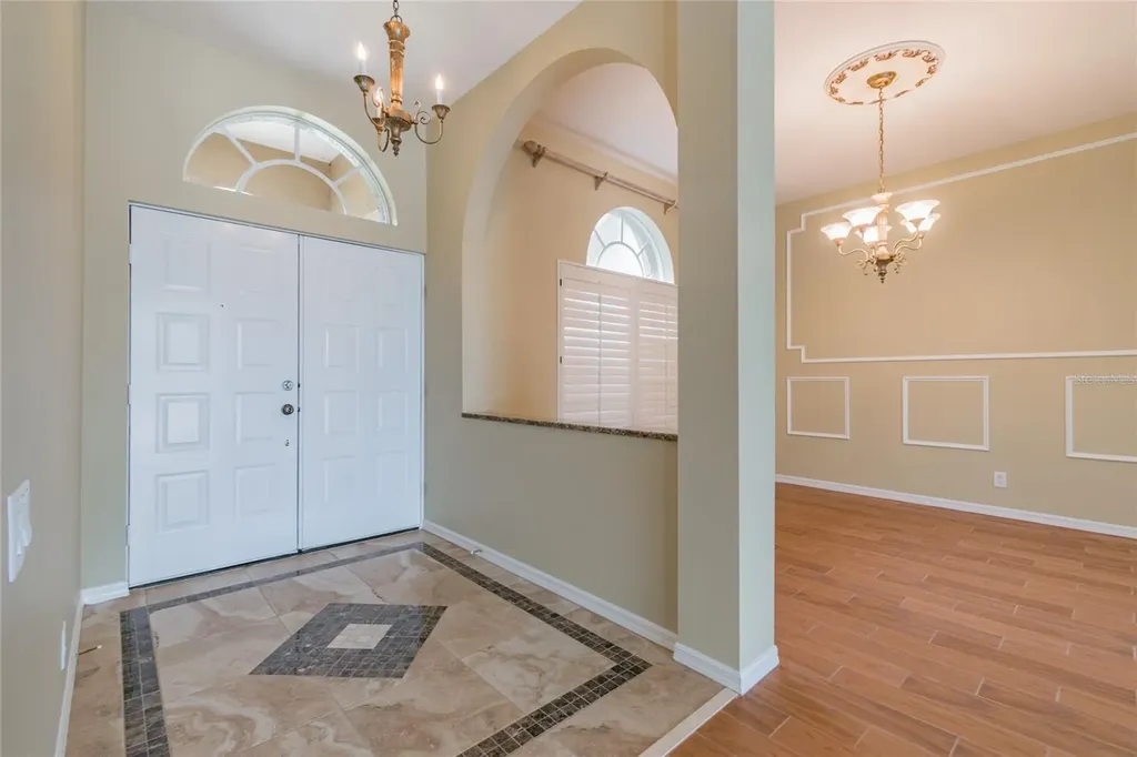 10559 Greencrest Drive Tampa FL 33626