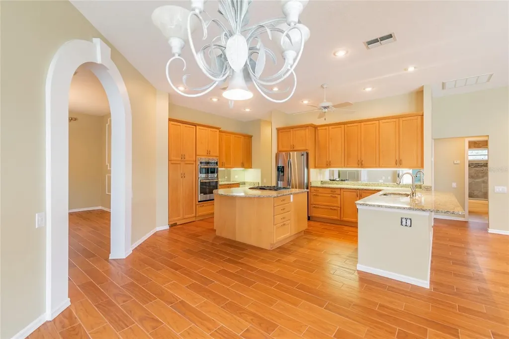 10559 Greencrest Drive Tampa FL 33626