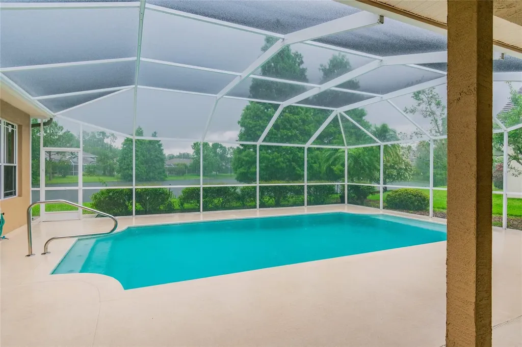 10559 Greencrest Drive Tampa FL 33626