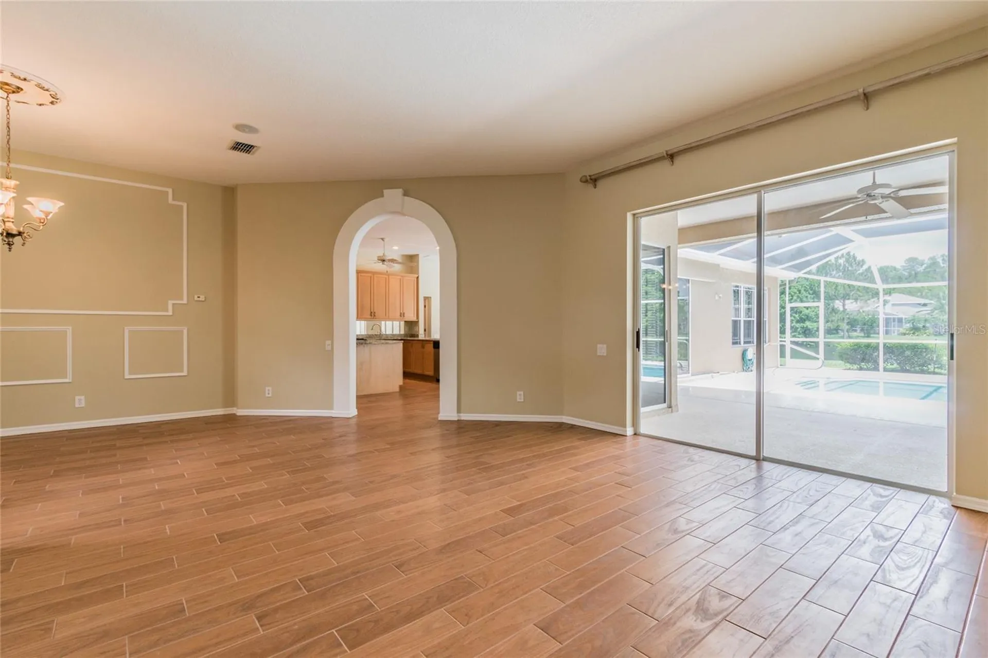 10559 Greencrest Drive Tampa FL 33626