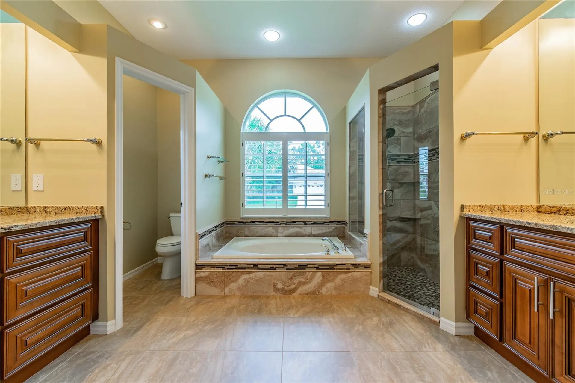 10559 Greencrest Drive Tampa FL 33626