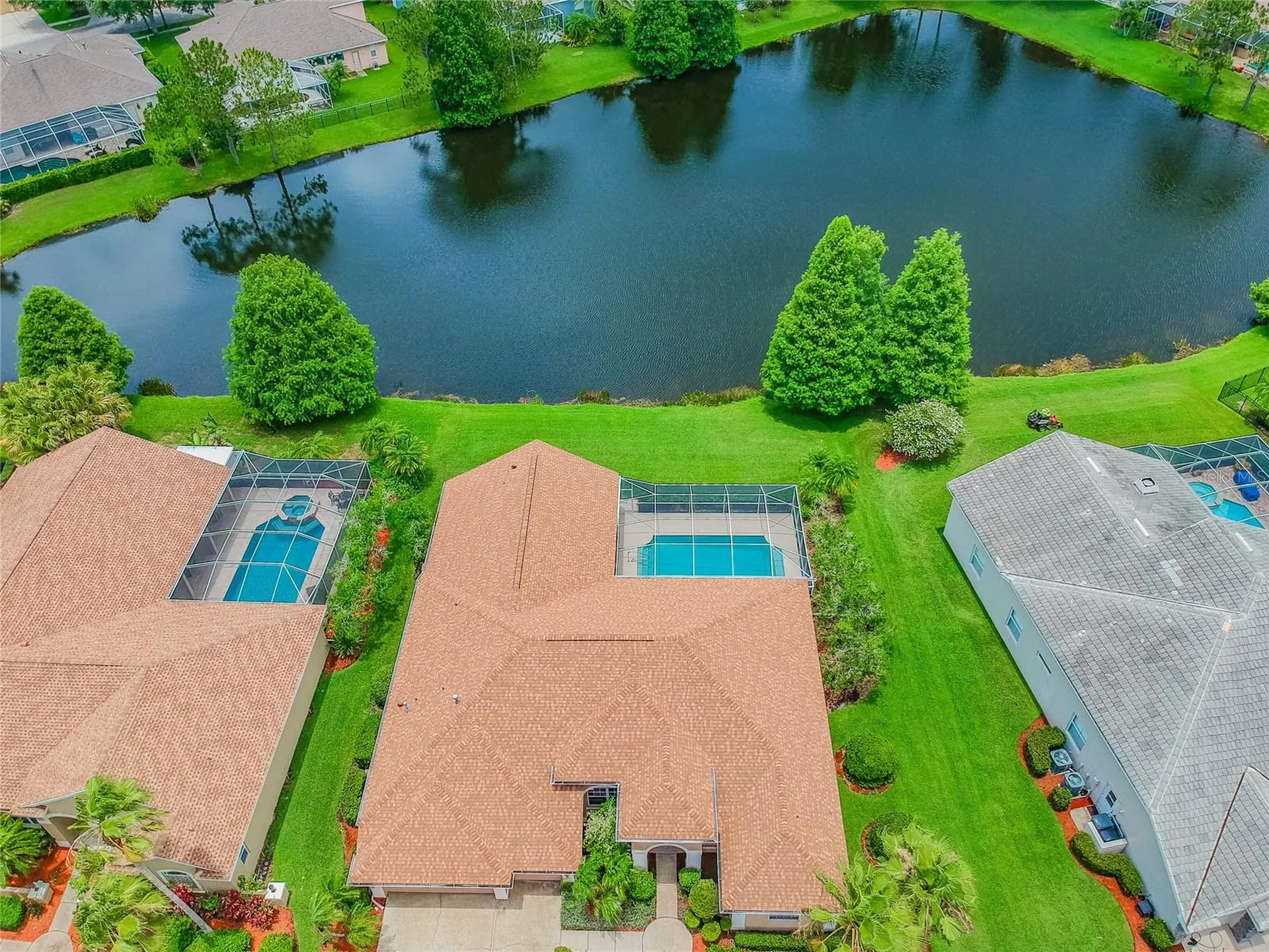 10559 Greencrest Drive Tampa FL 33626