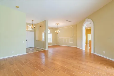 10559 Greencrest Drive Tampa FL 33626