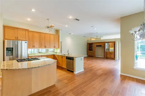 10559 Greencrest Drive Tampa FL 33626