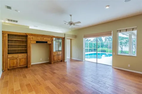 10559 Greencrest Drive Tampa FL 33626