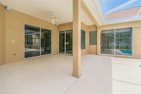 10559 Greencrest Drive Tampa FL 33626