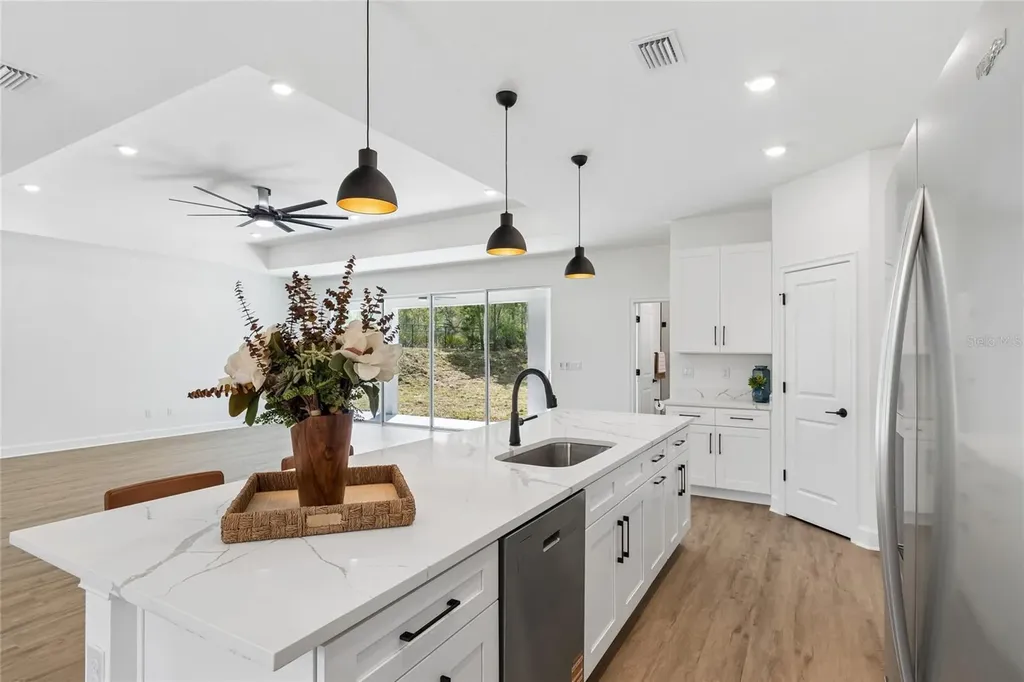 11248 Flock Avenue Weeki Wachee FL 34613