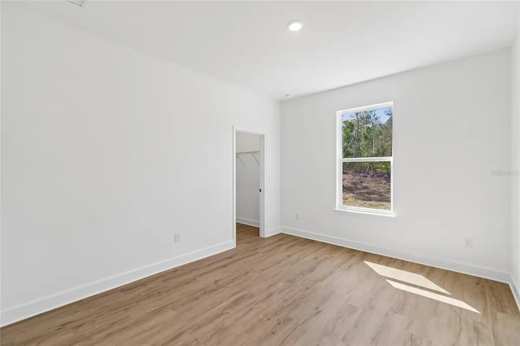 11248 Flock Avenue Weeki Wachee FL 34613