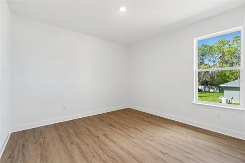 11248 Flock Avenue Weeki Wachee FL 34613