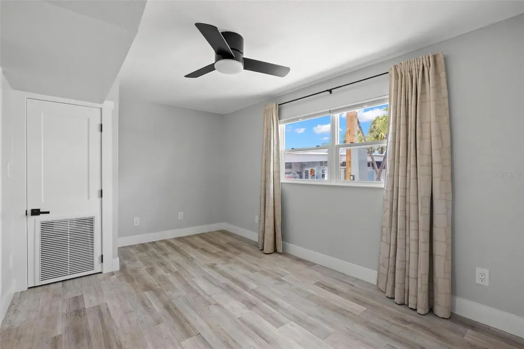 4851 W Gandy Boulevard Tampa FL 33611