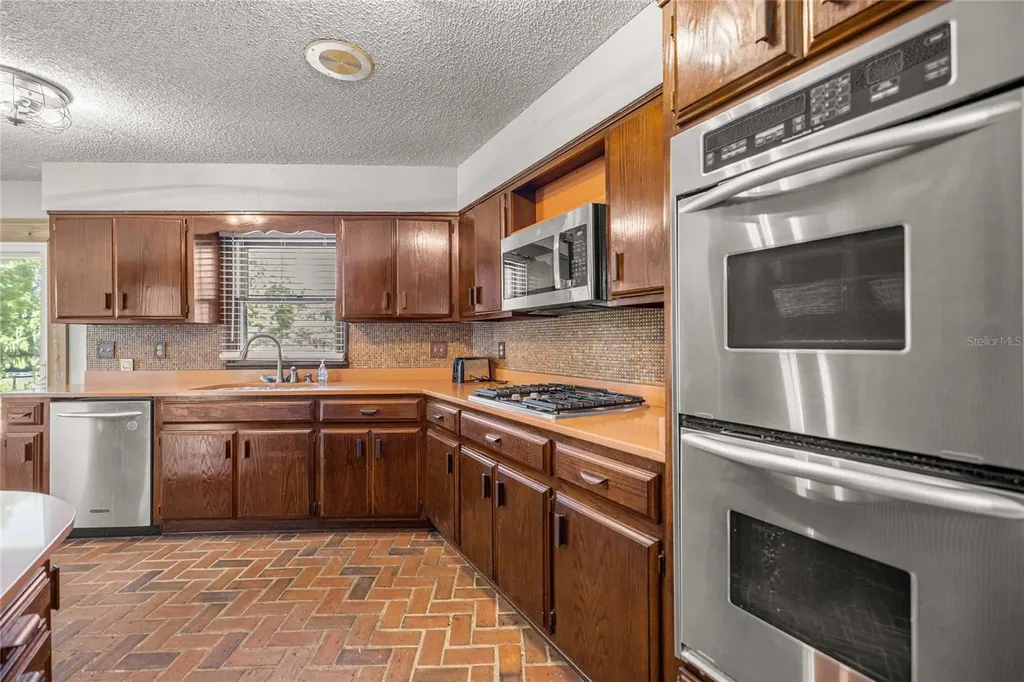 12670 N Us Highway 27 Ocala FL 34482
