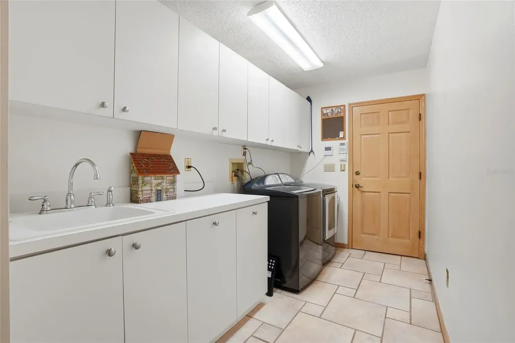 3493 Shoreline Circle Palm Harbor FL 34684