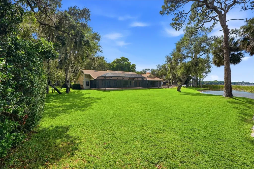 3493 Shoreline Circle Palm Harbor FL 34684
