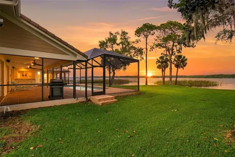 3493 Shoreline Circle Palm Harbor FL 34684