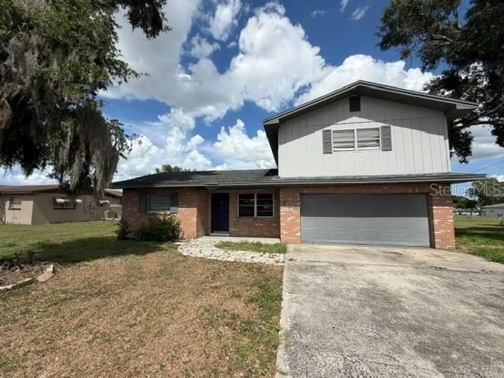 830 N 8th Street Eagle Lake FL 33839