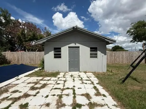 830 N 8th Street Eagle Lake FL 33839