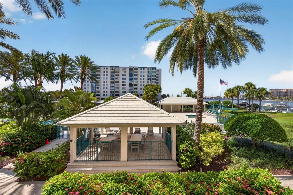 670 Island Way Clearwater Beach FL 33767
