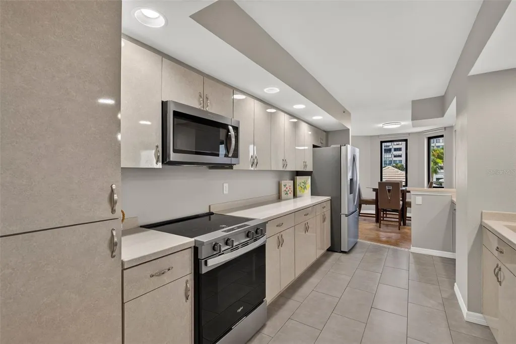 670 Island Way Clearwater Beach FL 33767