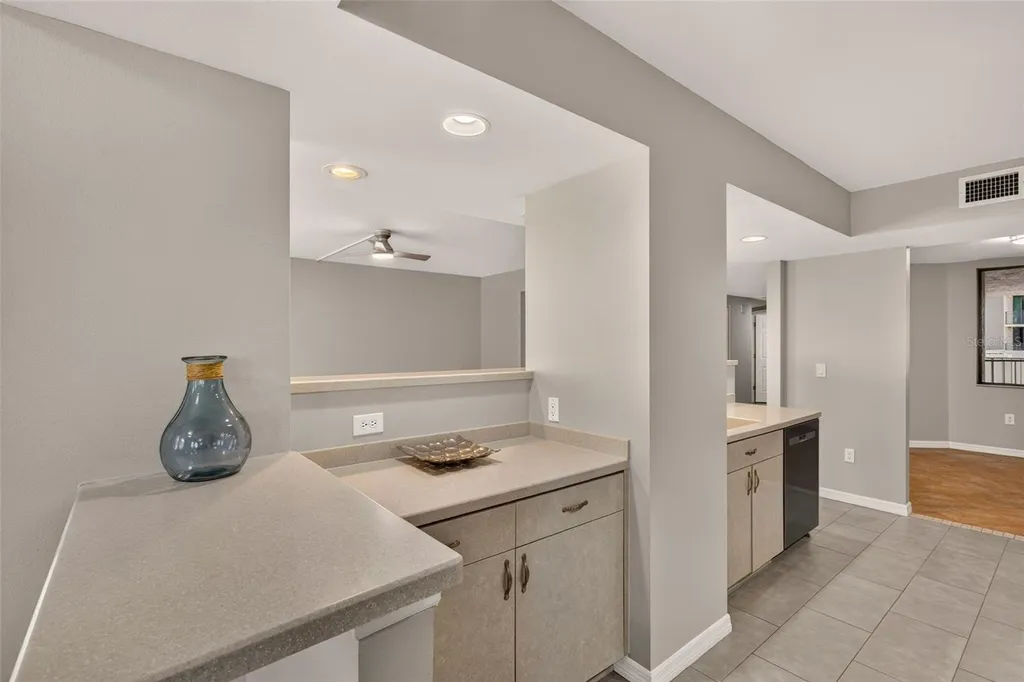 670 Island Way Clearwater Beach FL 33767