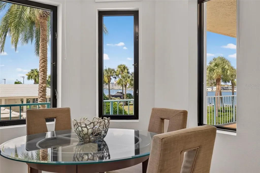 670 Island Way Clearwater Beach FL 33767