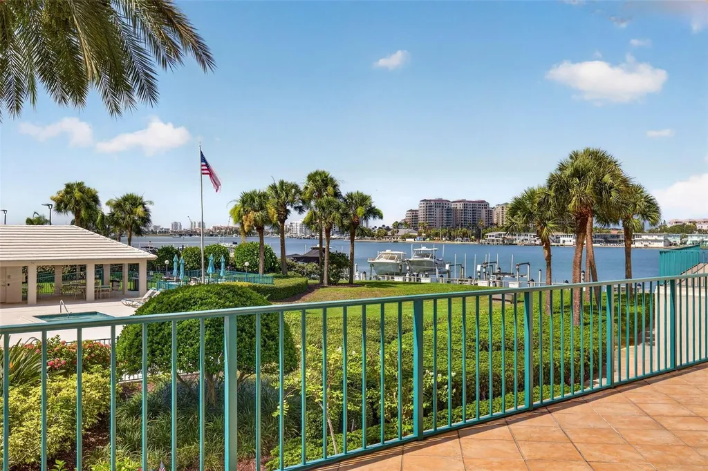 670 Island Way Clearwater Beach FL 33767
