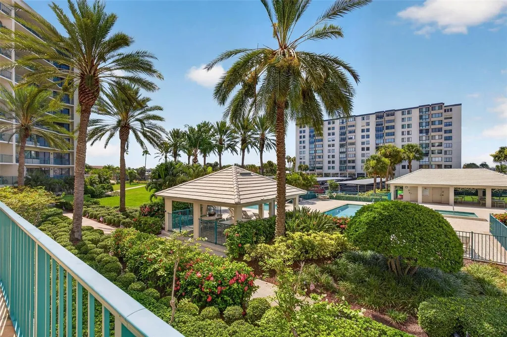 670 Island Way Clearwater Beach FL 33767
