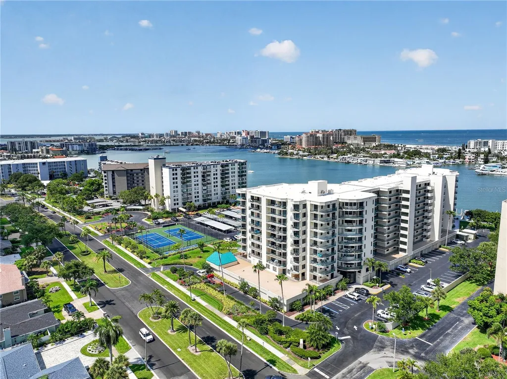 670 Island Way Clearwater Beach FL 33767