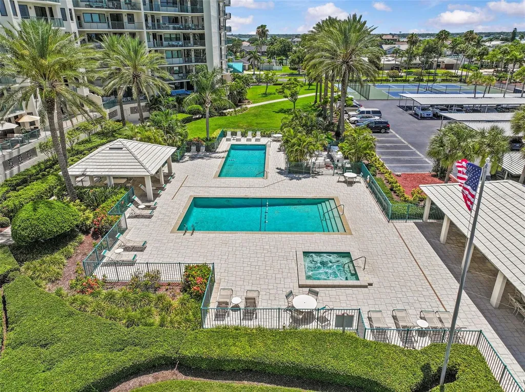 670 Island Way Clearwater Beach FL 33767