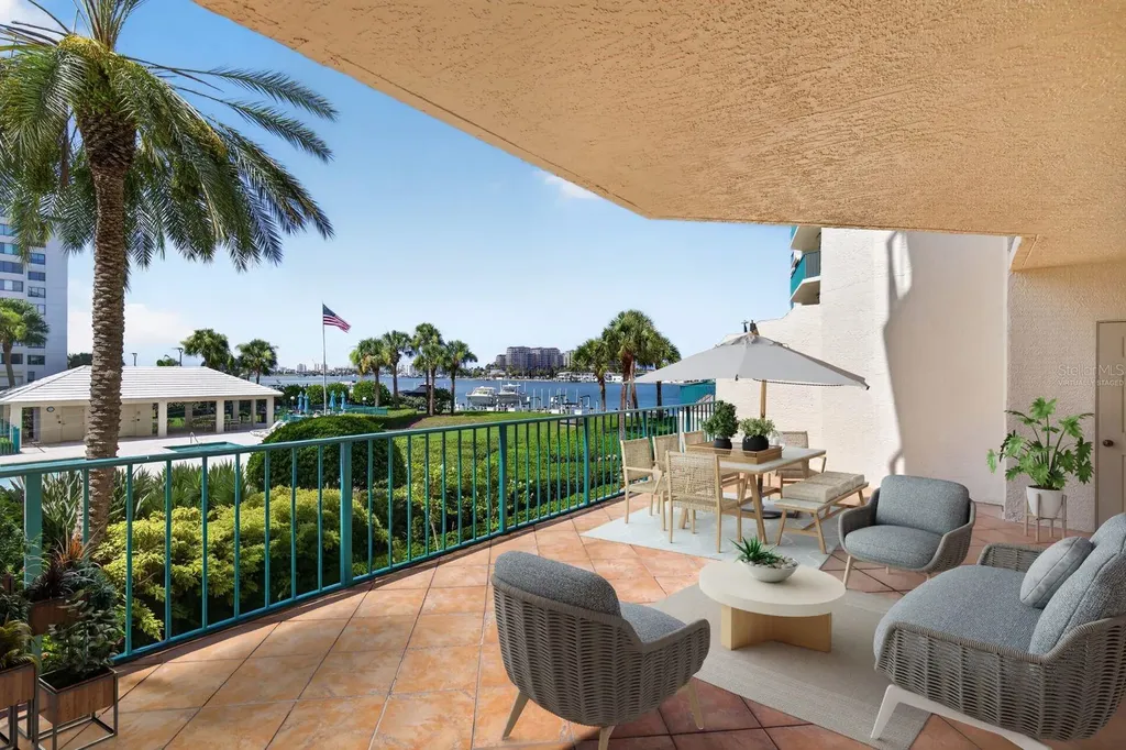 670 Island Way Clearwater Beach FL 33767