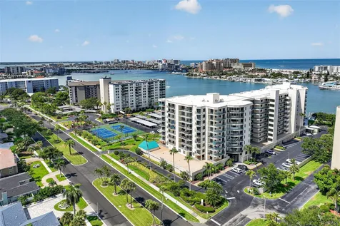 670 Island Way Clearwater Beach FL 33767