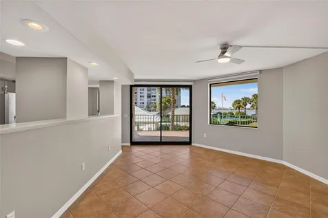 670 Island Way Clearwater Beach FL 33767