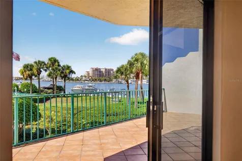 670 Island Way Clearwater Beach FL 33767