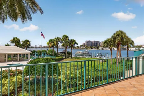 670 Island Way Clearwater Beach FL 33767